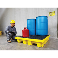 Ultra-Spill Pallet emboitable, 4 barils, Capacit&eacute; de d&eacute;versement 66 gal. US, 51" x 51" x 10" Northern Industrial Supply Inc.