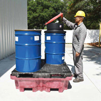 Ultra-Spill King palette de d&eacute;versement &agrave; pont plat, 4 barils, Capacit&eacute; de d&eacute;versement 85 gal. US, 51" x 51" x 17,5" Northern Industrial Supply Inc.
