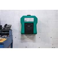 Poste de douche oculaire portable autonome, Aliment&eacute; par gravit&eacute;, Capacit&eacute; 16 gal., Conformit&eacute; ANSI Z358.1 Northern Industrial Supply Inc.