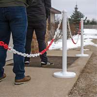 Bicolour Plastic Barrier Chain, Green/White, 2" Link, 500' Length Northern Industrial Supply Inc.