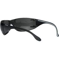 Lunettes de s&eacute;curit&eacute; Adapt Lite, Lentille Fum&eacute;e, Antibu&eacute;e/Anti-&eacute;gratignures, ANSI Z87+/R&eacute;pond ou surpasse la norme CSA Z94.3 Northern Industrial Supply Inc.