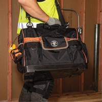 Sac &agrave; outils avec grande ouverture Tradesman Pro, Nylon balistique, 42 pochettes, Noir Northern Industrial Supply Inc.
