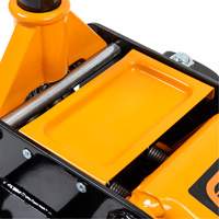 Heavy-Duty Floor Jack, 3 Ton(s) Capacity, 5-1/4" Lowered, 18-1/4" Raised, Manual Hydraulic Northern Industrial Supply Inc.