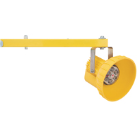Lampes DEL en polycarbonate pour quai de chargement Northern Industrial Supply Inc.